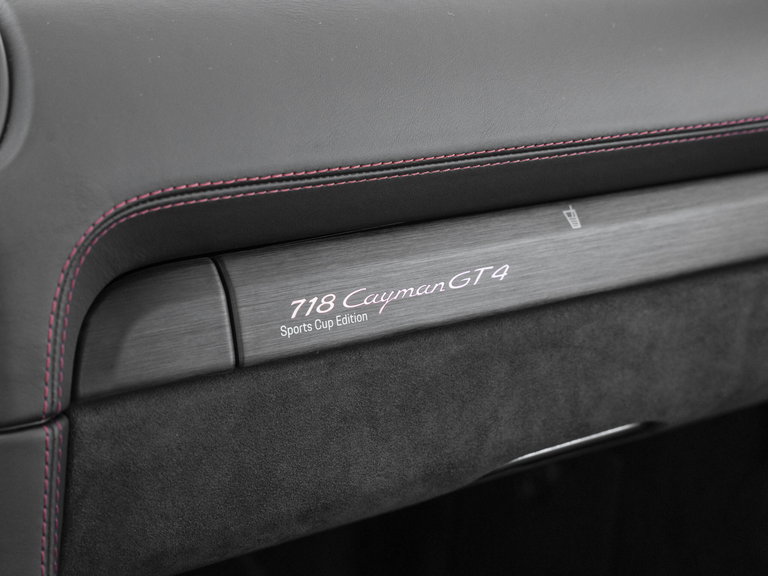 Porsche 718 Cayman GT4 Sports Cup Edition