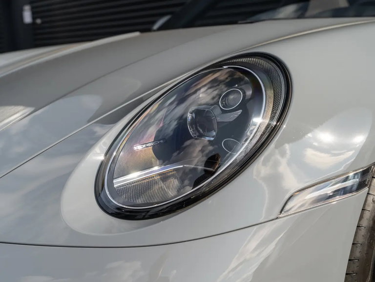 Porsche 992 Targa 4
