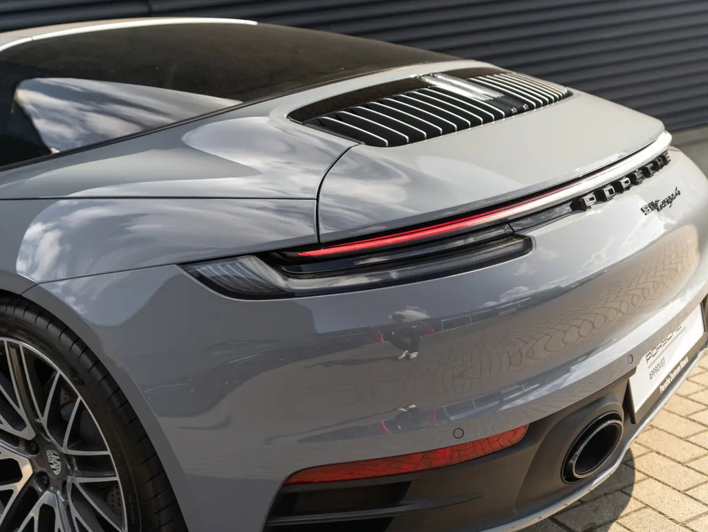 Porsche 992 Targa 4