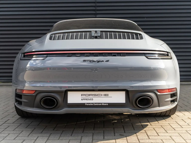 Porsche 992 Targa 4