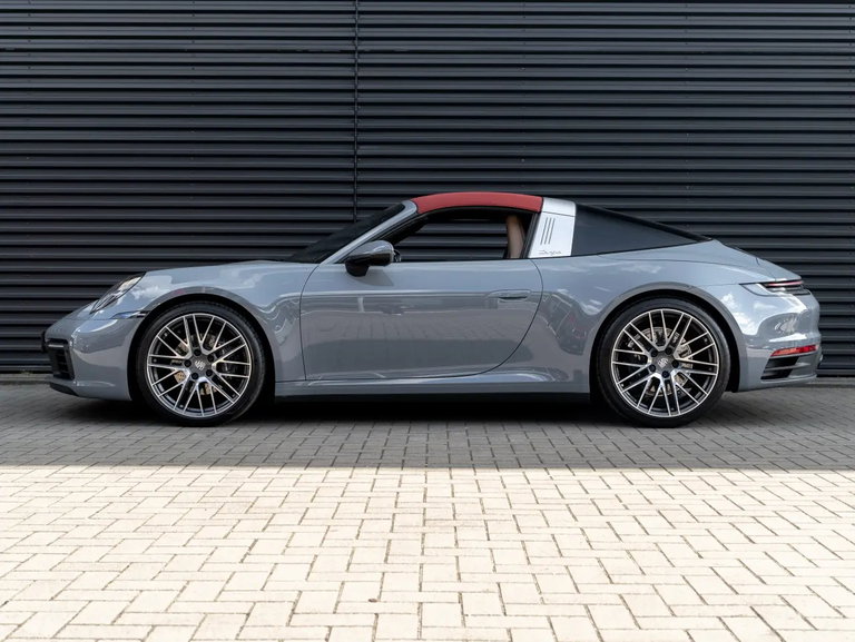 Porsche 992 Targa 4