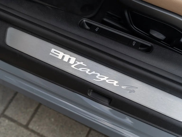 Porsche 992 Targa 4