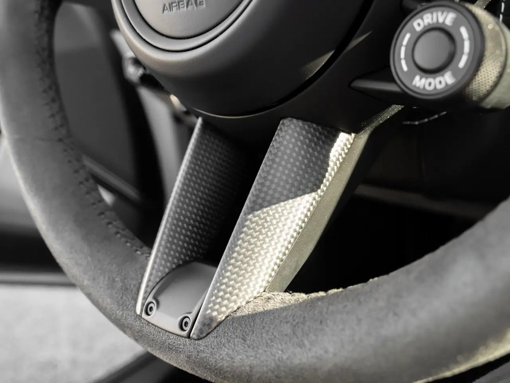 Porsche 992 Carrera 4 GTS