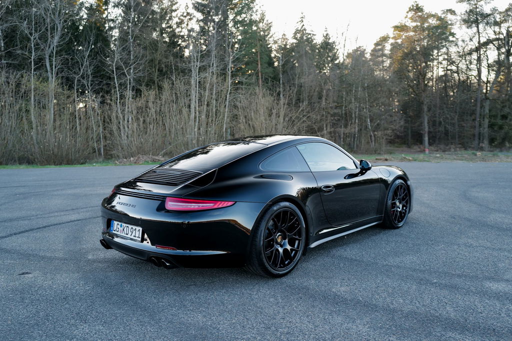Porsche 991 Carrera GTS
