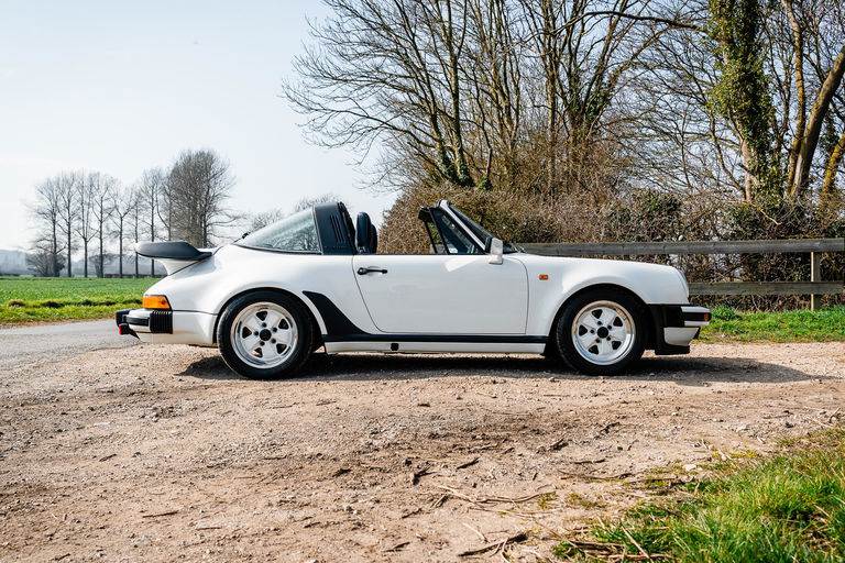 Porsche 911 Carrera 3.2 Supersport