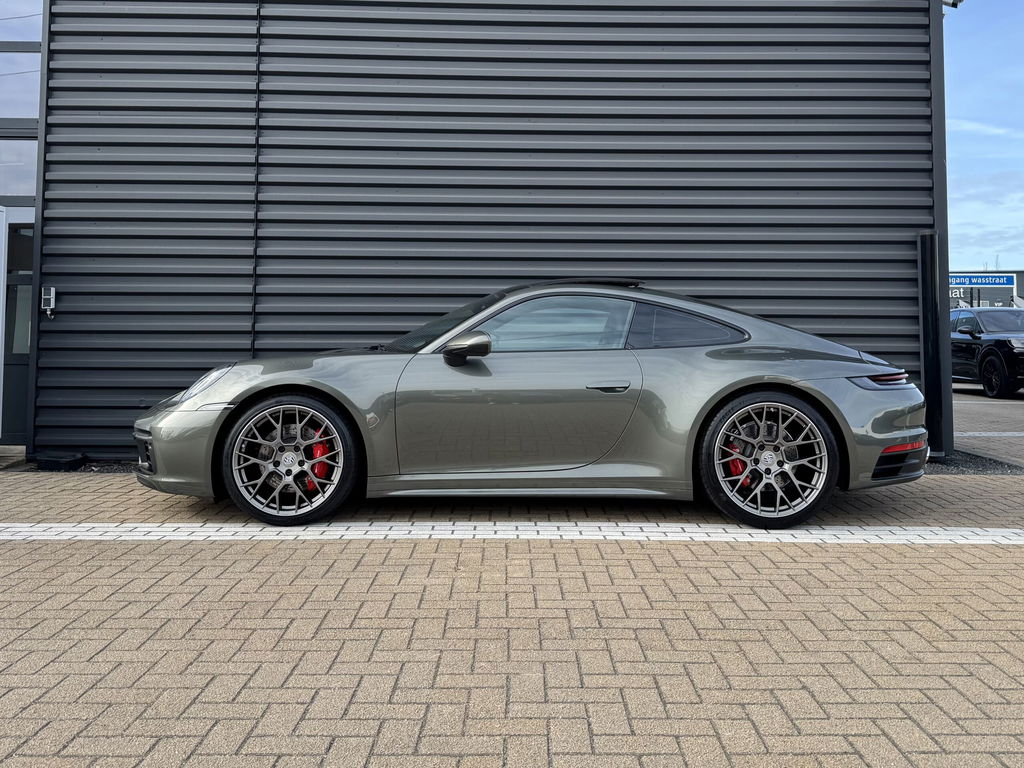 Porsche 992 Carrera 4S