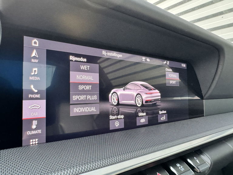 Porsche 992 Carrera 4S