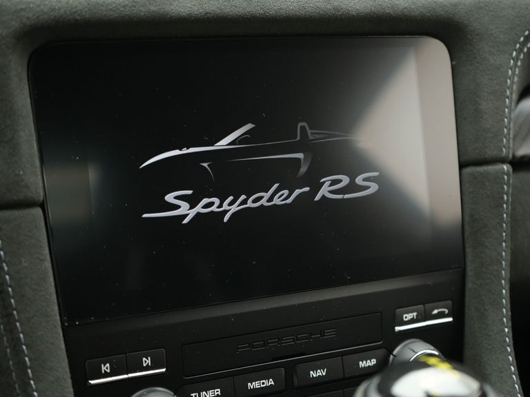 Porsche 718 Spyder RS