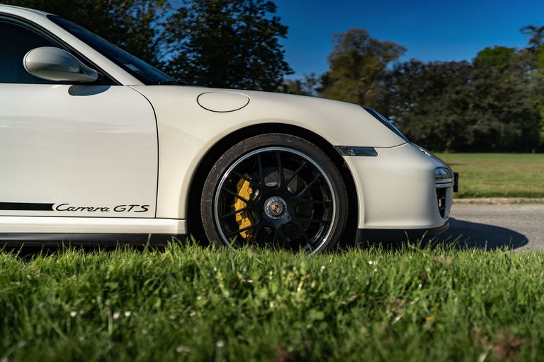 Porsche 997.2 Carrera GTS
