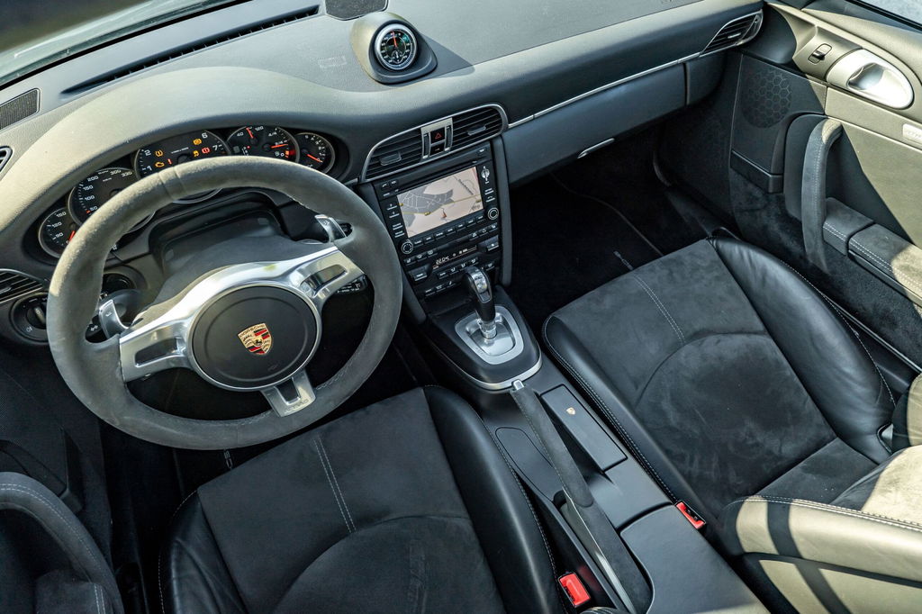 Porsche 997.2 Carrera GTS