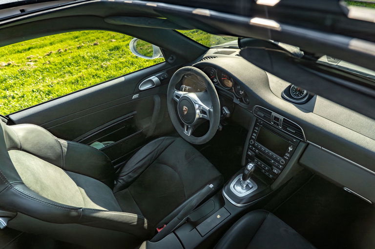 Porsche 997.2 Carrera GTS