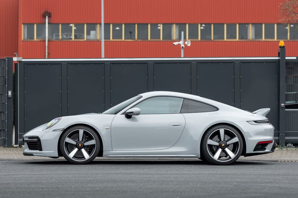 Porsche 992 Sport Classic