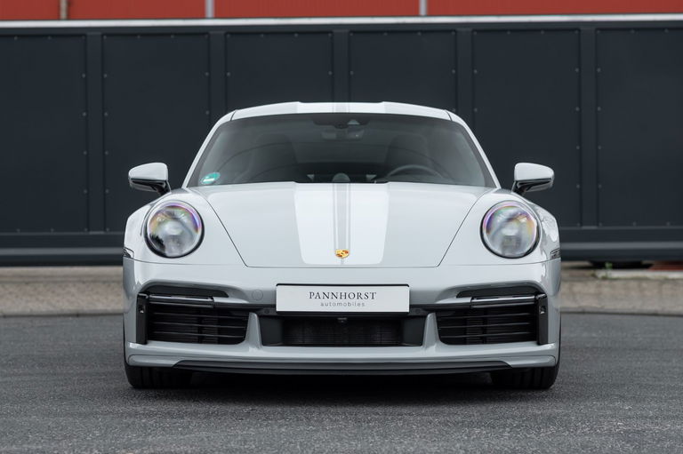 Porsche 992 Sport Classic