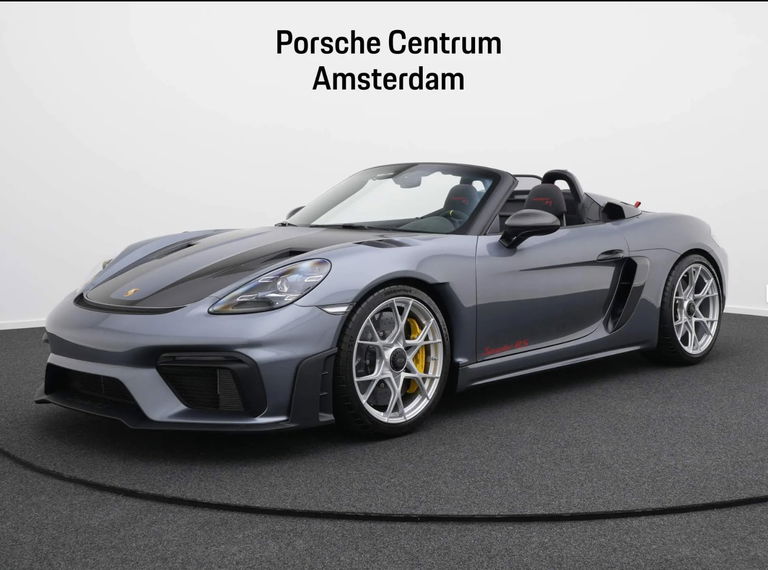 Porsche 718 Spyder RS