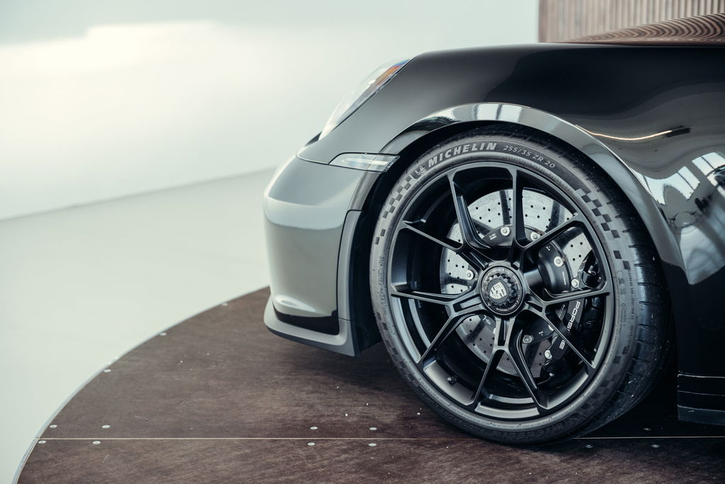 Porsche 992 GT3 Touring