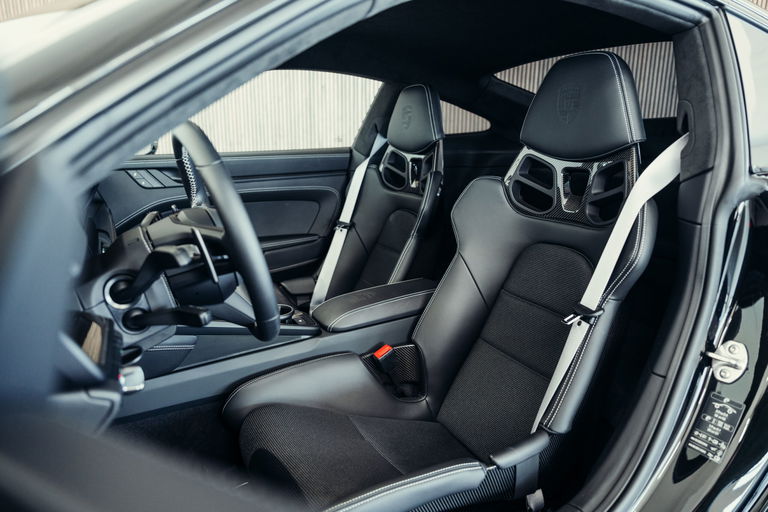 Porsche 992 GT3 Touring