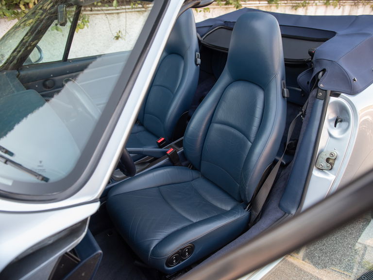 Porsche 993 Carrera 4