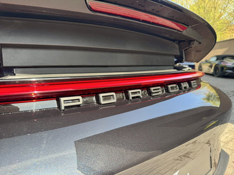 Porsche 992 GT3 Touring