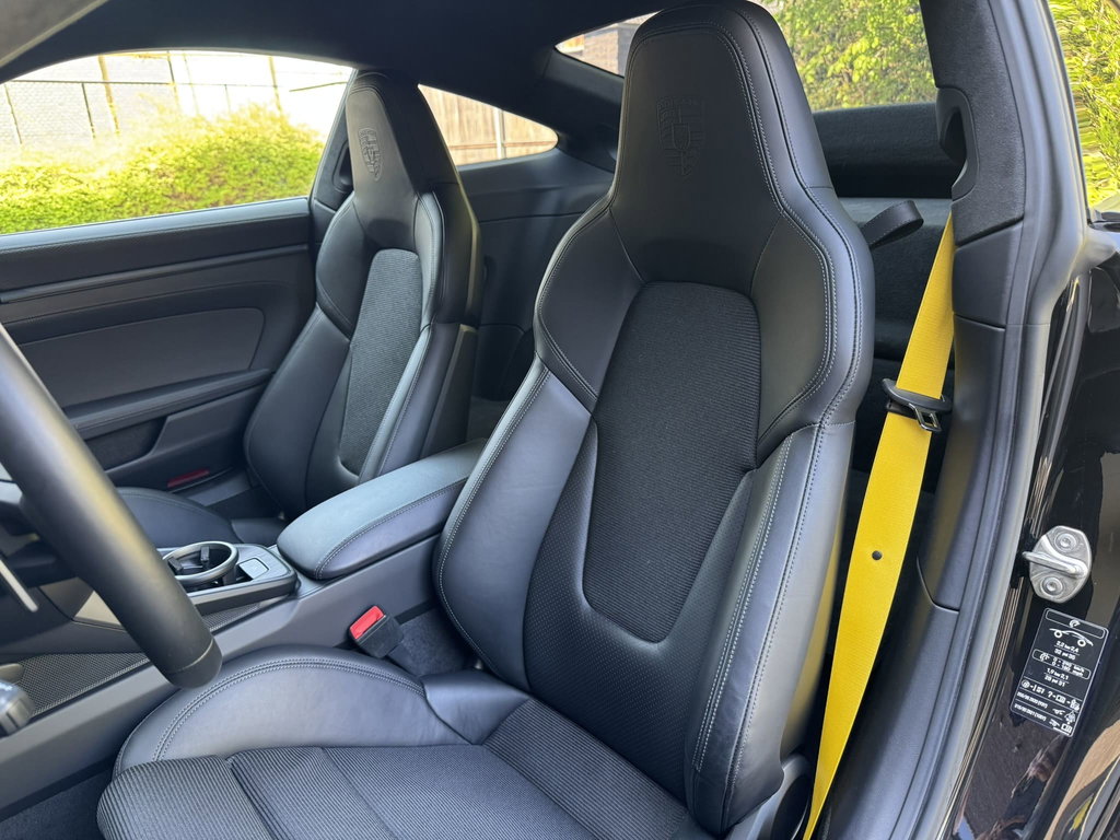 Porsche 992 GT3 Touring