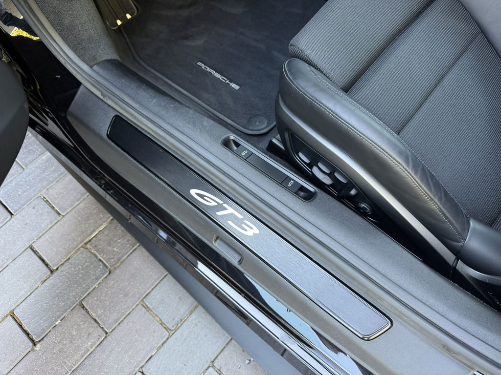 Porsche 992 GT3 Touring