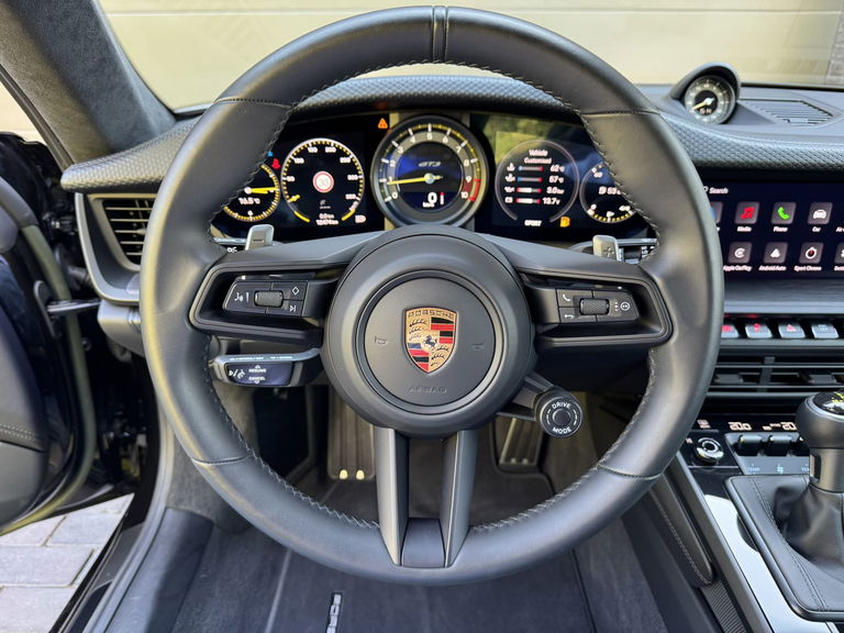 Porsche 992 GT3 Touring