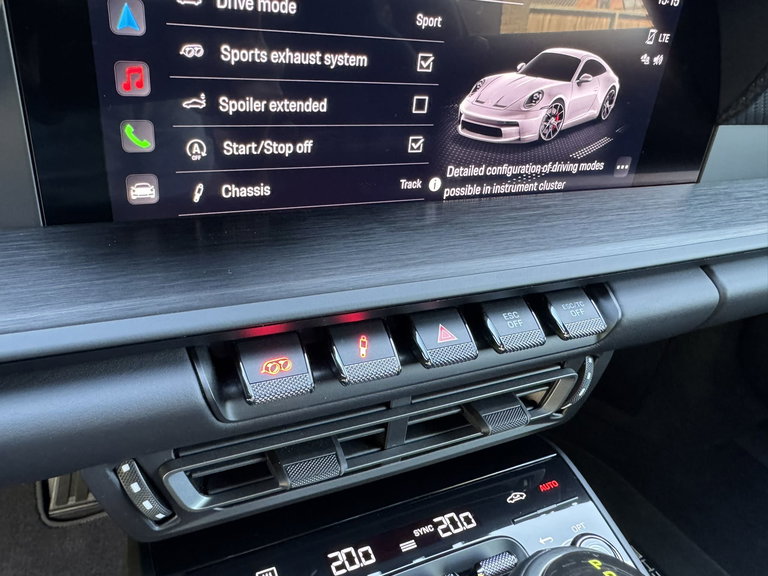 Porsche 992 GT3 Touring
