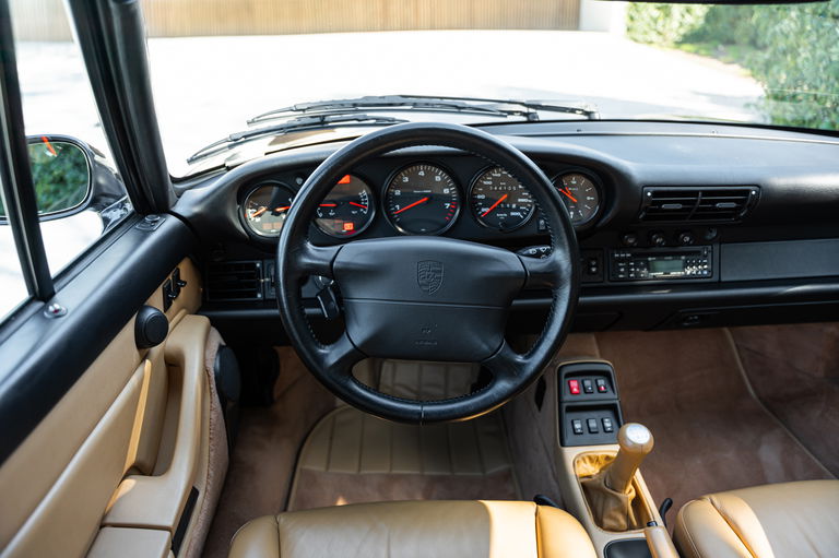 Porsche 993 Carrera 4