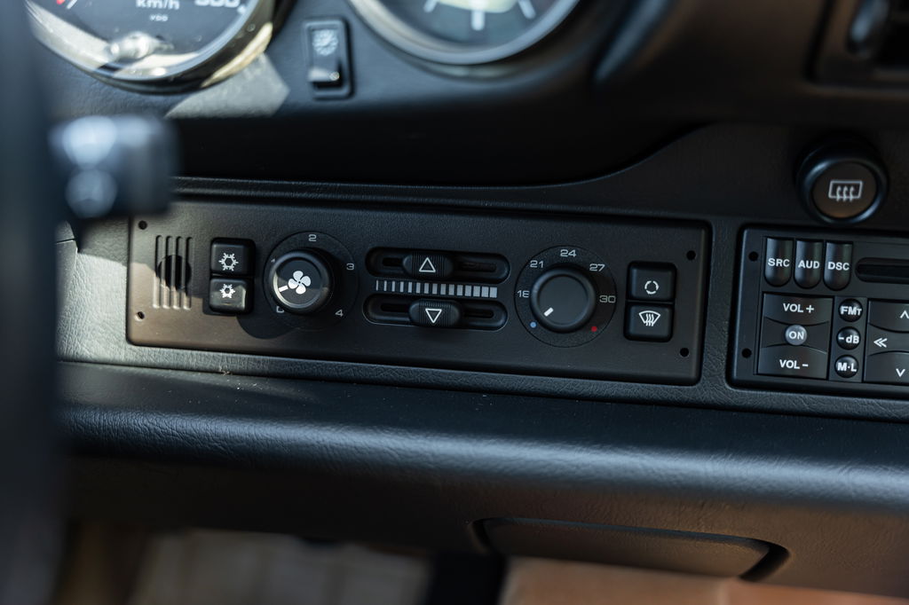 Porsche 993 Carrera 4