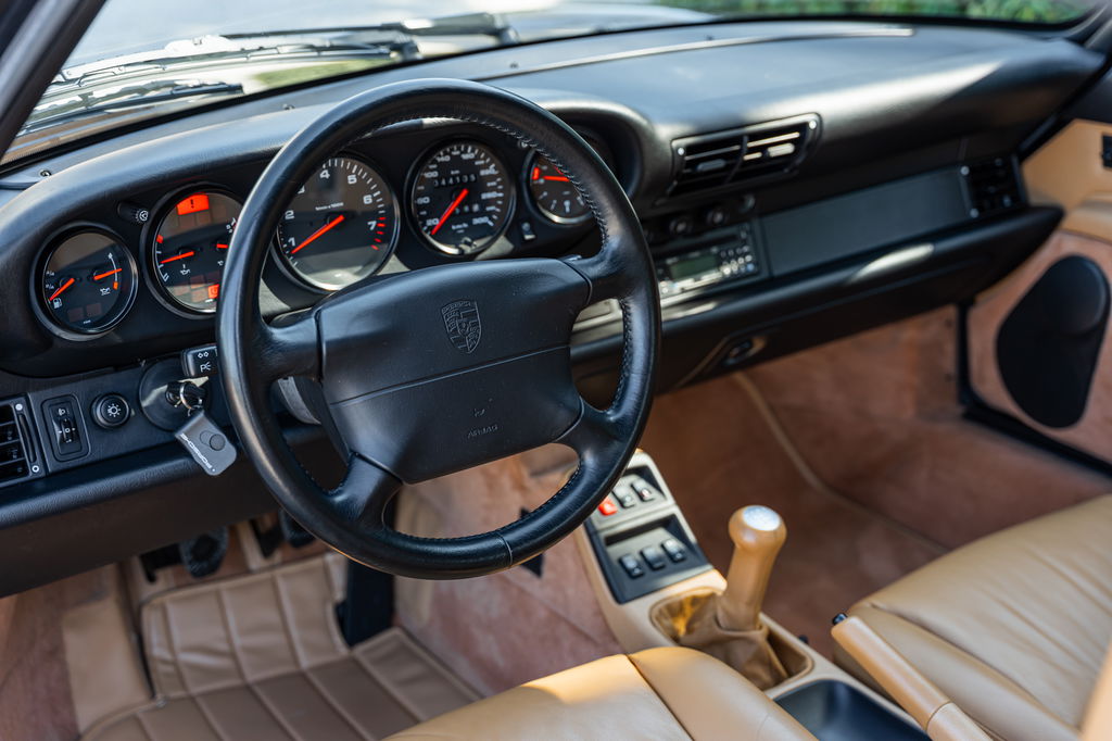 Porsche 993 Carrera 4