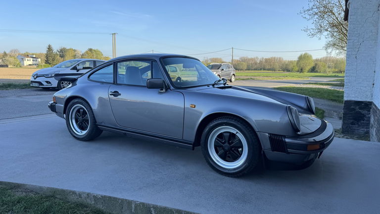 Porsche 911 Carrera 3.2