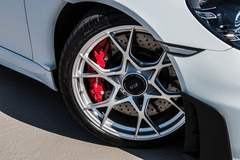 Porsche 718 Spyder RS