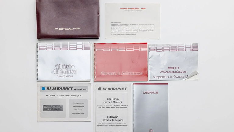 Porsche 911 Carrera 3.2 Speedster (US)