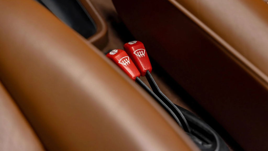 Porsche 911 Carrera 3.2 Speedster (US)