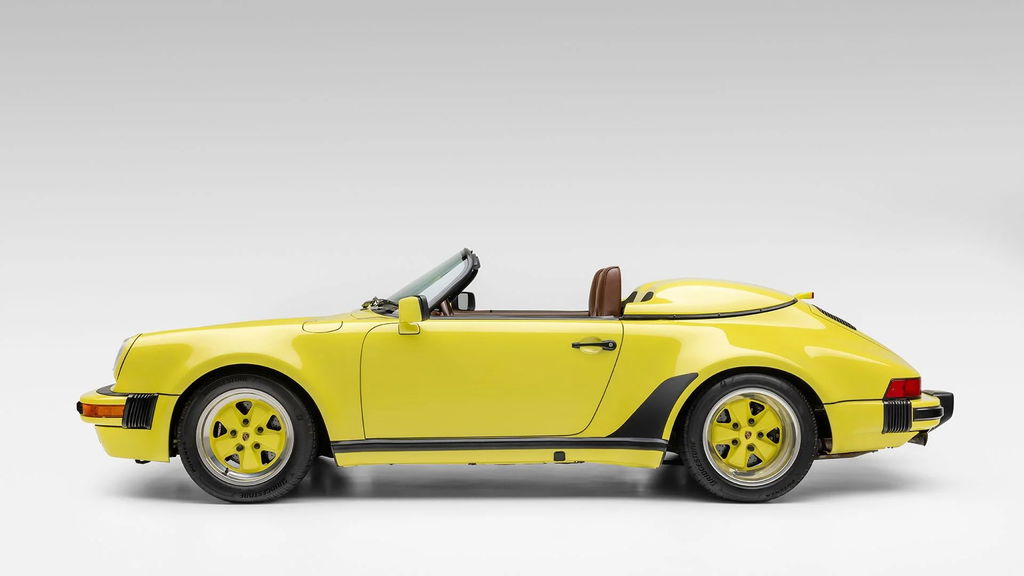 Porsche 911 Carrera 3.2 Speedster (US)