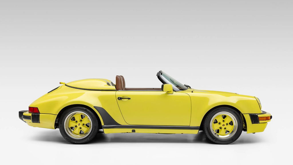 Porsche 911 Carrera 3.2 Speedster (US)