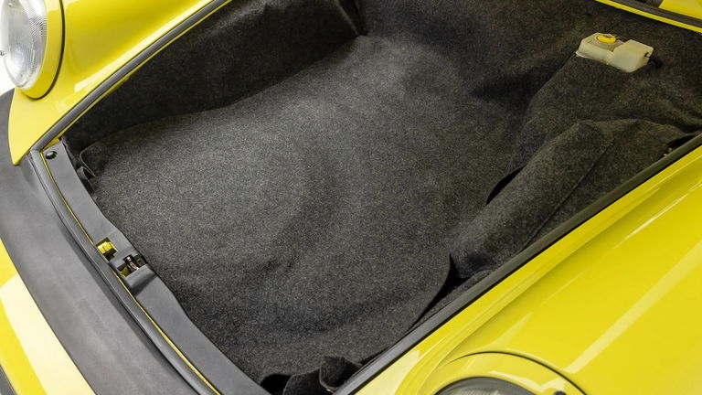 Porsche 911 Carrera 3.2 Speedster (US)