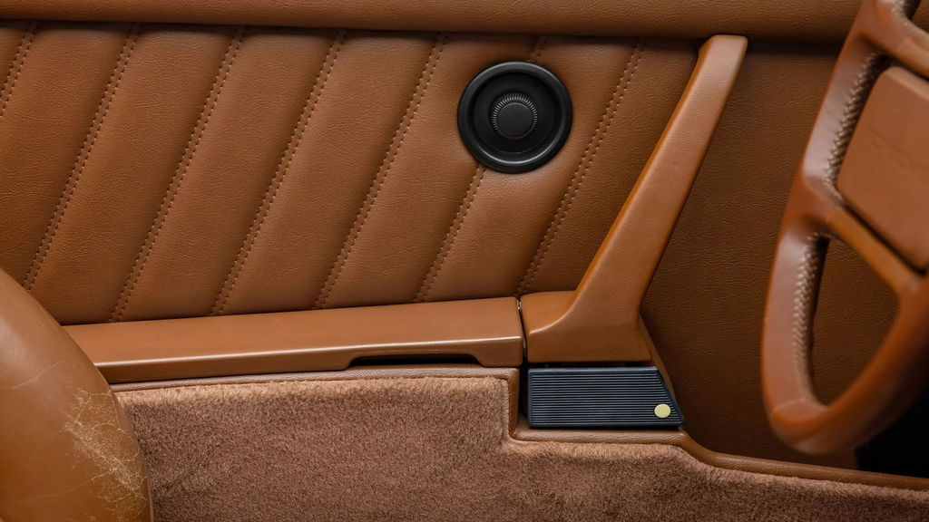 Porsche 911 Carrera 3.2 Speedster (US)