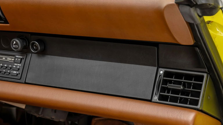 Porsche 911 Carrera 3.2 Speedster (US)