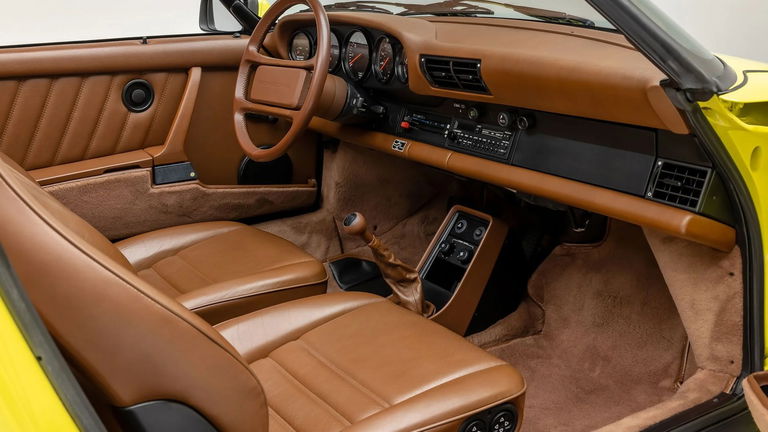 Porsche 911 Carrera 3.2 Speedster (US)