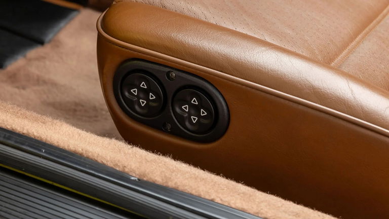 Porsche 911 Carrera 3.2 Speedster (US)