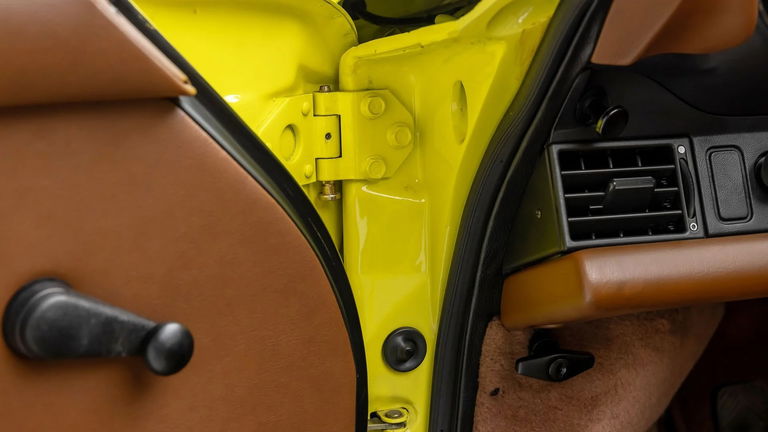 Porsche 911 Carrera 3.2 Speedster (US)