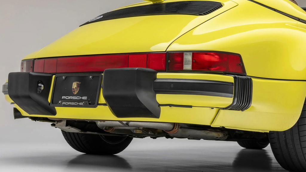 Porsche 911 Carrera 3.2 Speedster (US)