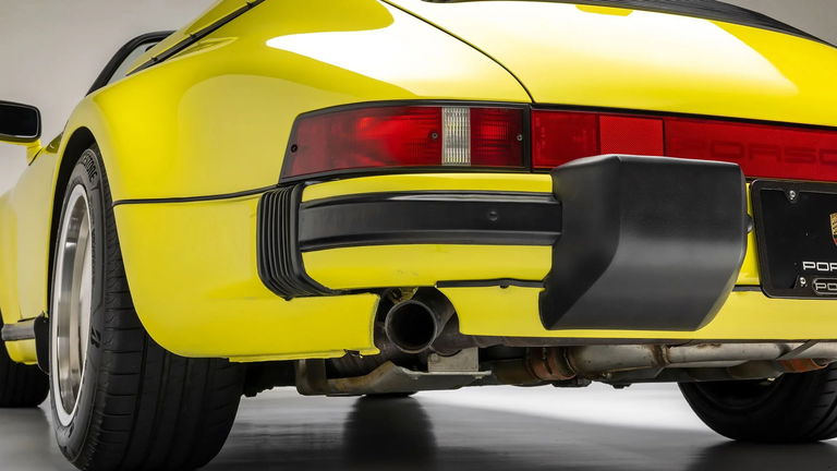 Porsche 911 Carrera 3.2 Speedster (US)