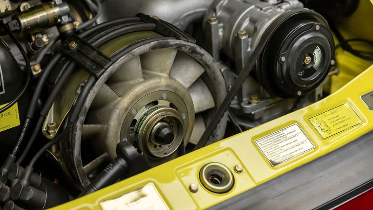 Porsche 911 Carrera 3.2 Speedster (US)