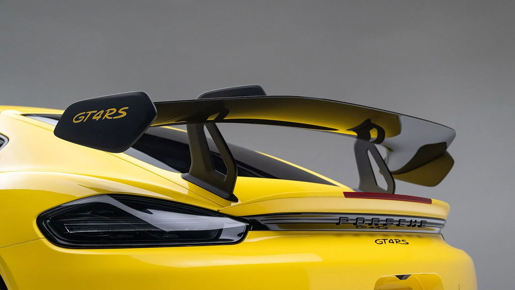 Porsche 718 Cayman GT4 RS