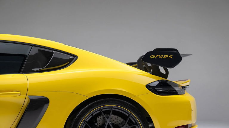 Porsche 718 Cayman GT4 RS