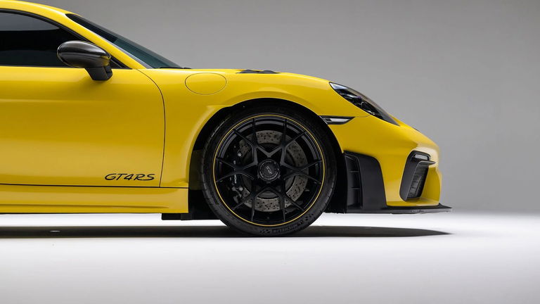 Porsche 718 Cayman GT4 RS