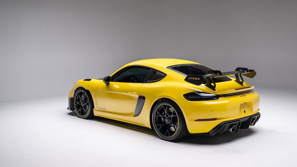 Porsche 718 Cayman GT4 RS
