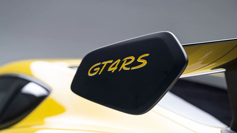 Porsche 718 Cayman GT4 RS