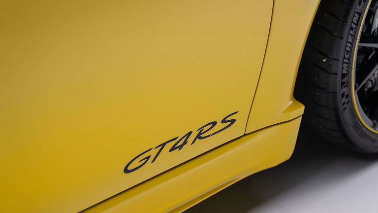 Porsche 718 Cayman GT4 RS